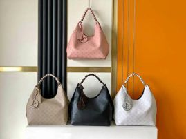 Picture of LV Lady Handbags _SKUfw154478768fw